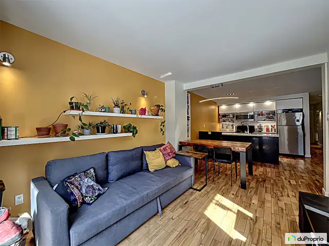 Très grand et très beau 3 1/2 rue de Champlain