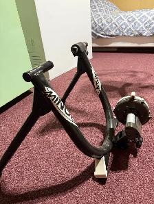 Minoura Bicycle trainer