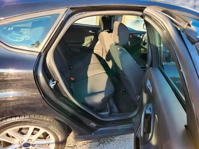 2015 FORD FOCUS SE  certified - Photo 18