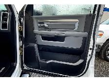 2015 Ram 1500 Big Horn Ecodiesel CrewCab | 6'4 Bed | AS IS | 4X4 - Photo 19