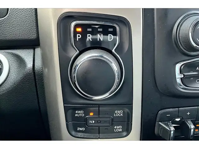 2015 Ram 1500 Big Horn Ecodiesel CrewCab | 6'4 Bed | AS IS | 4X4 - Photo 22