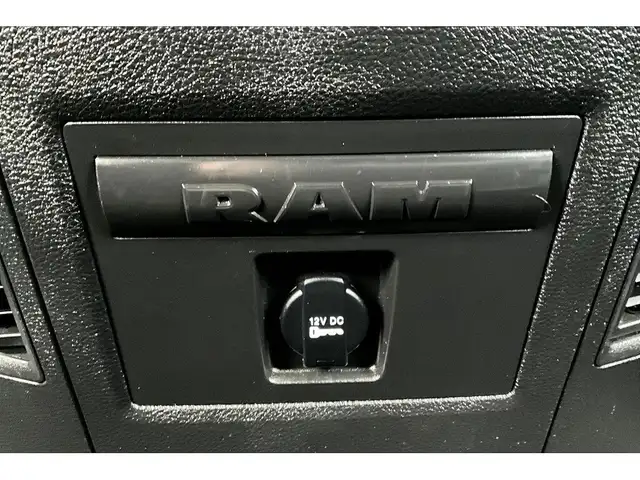 2015 Ram 1500 Big Horn Ecodiesel CrewCab | 6'4 Bed | AS IS | 4X4 - Photo 23