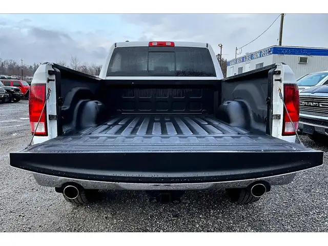 2015 Ram 1500 Big Horn Ecodiesel CrewCab | 6'4 Bed | AS IS | 4X4 - Photo 28