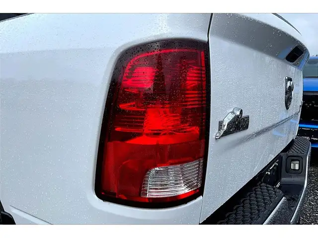 2015 Ram 1500 Big Horn Ecodiesel CrewCab | 6'4 Bed | AS IS | 4X4 - Photo 31