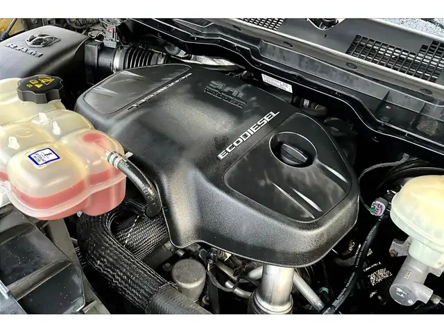 2015 Ram 1500 Big Horn Ecodiesel CrewCab | 6'4 Bed | AS IS | 4X4 - Photo 33