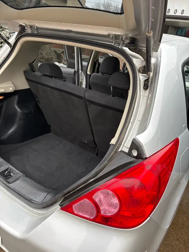 2009 nissian versa - Photo 7