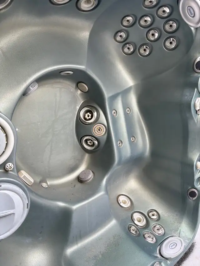 Patio Size Hot Tub..All The Bells & Whistles..2007 Jacuzzi J460 - Photo 3