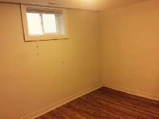 Basement Apartment for Rent Leslie Sheppard North York - Photo 3