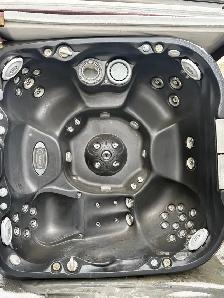 Extra Large Size Top of The Line Used Hot Tub -2010 Jacuzzi J480