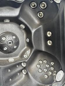 Extra Large Size Top of The Line Used Hot Tub -2010 Jacuzzi J480 - Photo 3