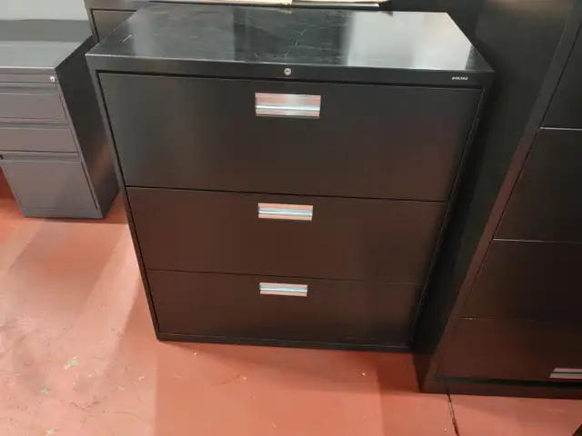 3 DRAWER VERTICAL CABINETS - Photo 3