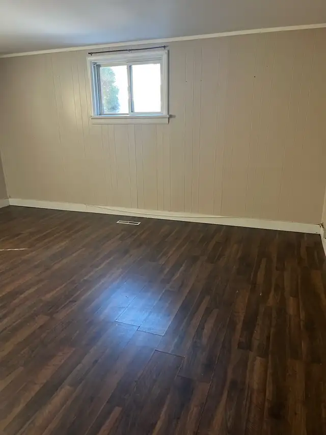 2 Bedroom Apartment available now. - Photo 5