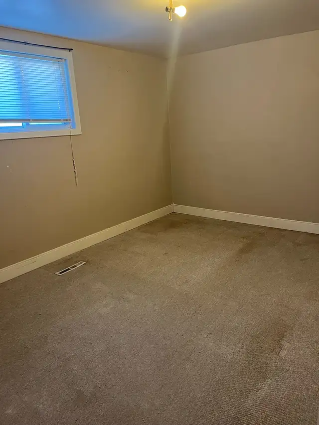 2 Bedroom Apartment available now. - Photo 9