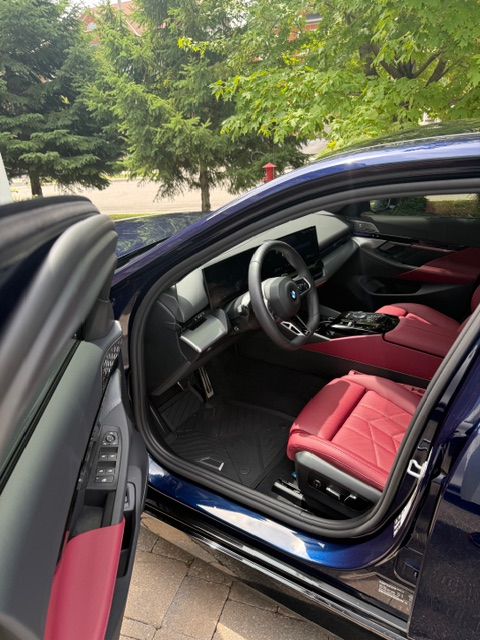 Amazing Lease Transfer Deal- 2025 BMW 530i- $1163.83/ Month - Photo 7