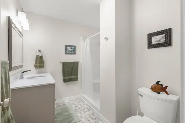 Custom-Built Owner-Occupied Duplex in St. Boniface! Seperate Utl - Photo 7