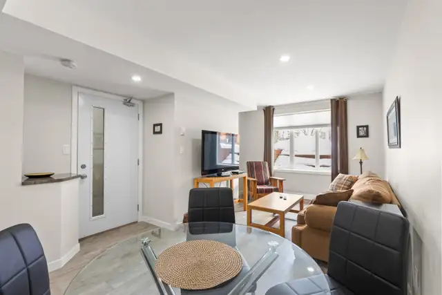 Custom-Built Owner-Occupied Duplex in St. Boniface! Seperate Utl - Photo 8