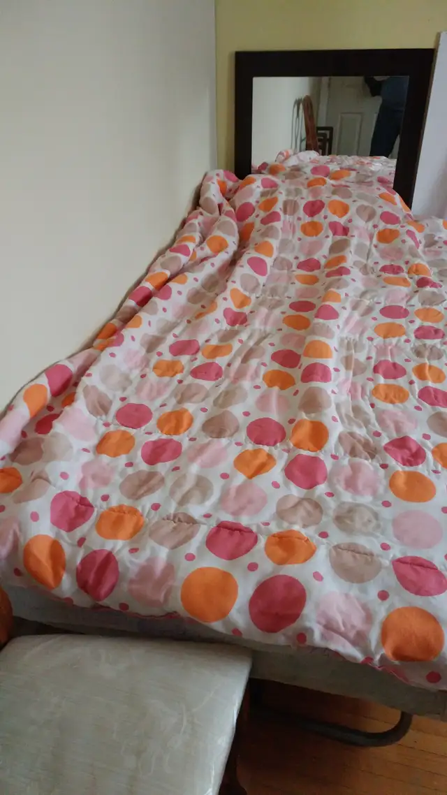 ROOOM  $650/MO,RICHMONDHILL.416.839.8485