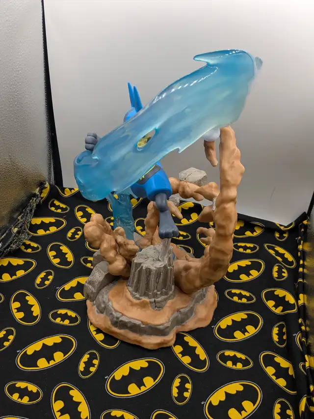 LightFX 13' Lucario Deluxe Figure (#18712) - Photo 3