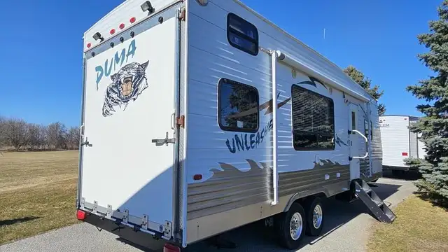 2009 Palomino Puma Unleashed 27SBU