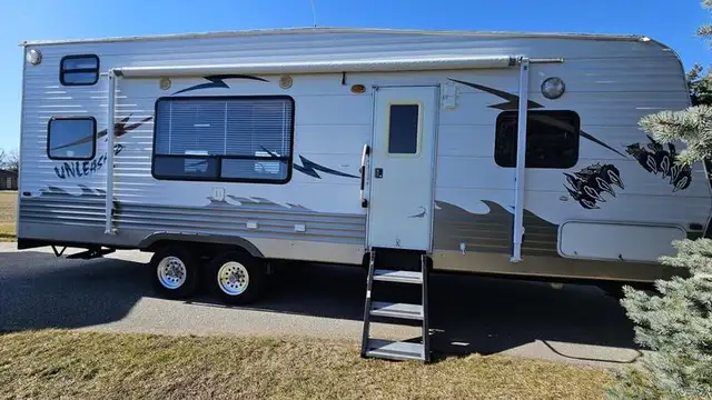 2009 Palomino Puma Unleashed 27SBU - Photo 2