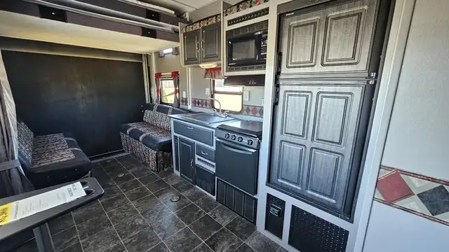 2009 Palomino Puma Unleashed 27SBU - Photo 13