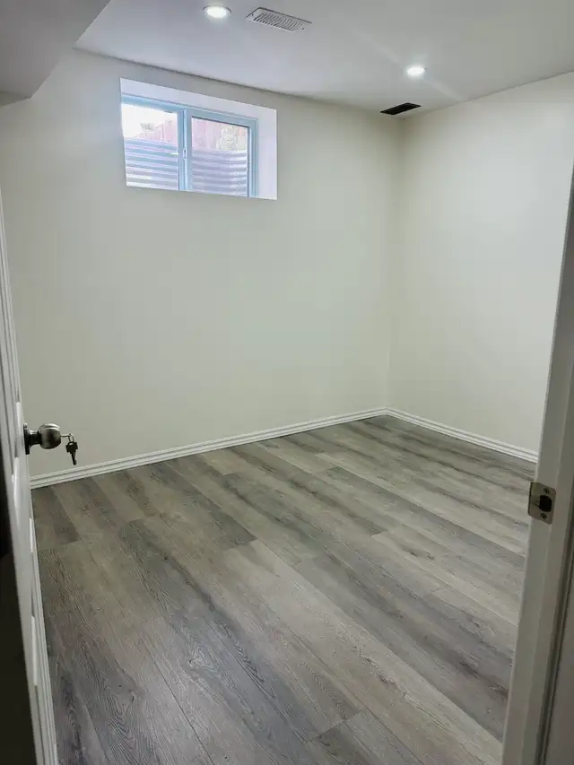 2-Bedroom Basement Apartment for Rent – Bradford West Gwillimbur - Photo 4