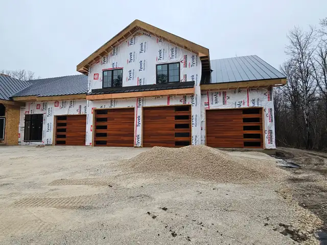 Garage Door Sales and Service 204-996-9600 - Photo 2