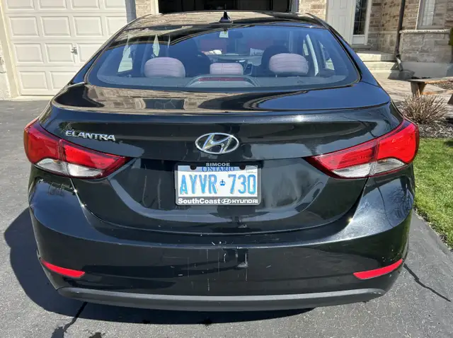 2016 Hyundai Elantra FOR SALE - Photo 3