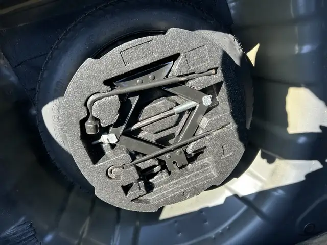 2016 Hyundai Elantra FOR SALE - Photo 9