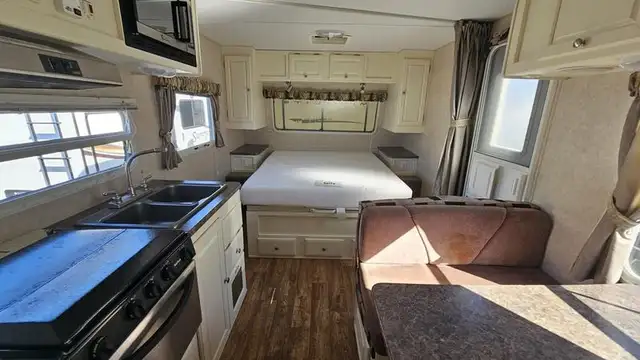 2009 Forest River Rockwood Mini Lite 2104 - Photo 7