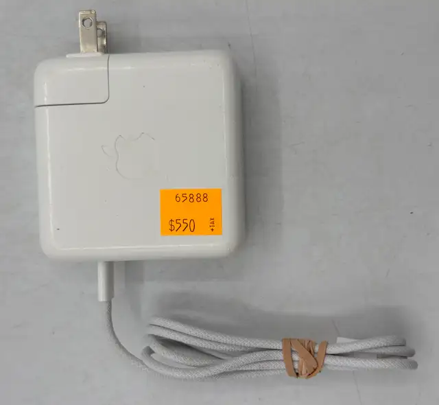 Apple MacBook Pro A1990 - i7 16gb RAM & 512gb SSD Hard Drive - Photo 5