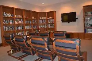 MISSISSAUGA CITY CENTRE LARGE ALL-INCLUSIVE SUITE AVAILABLE NOW - Photo 10