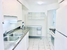 LARGE ALL-INCLUSIVE SUITE AVAILABLE NOW, MISSISSAUGA CITY CENTRE - Photo 3