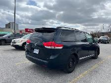 Toyota Sienna 2011 for Sell - Photo 4