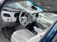 Toyota Sienna 2011 for Sell - Photo 6