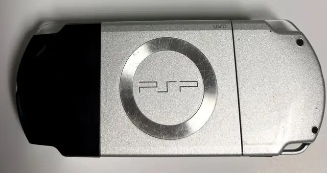 Sony Playstation PSP-2001 Portable Console With Charger (Silver) - Photo 3