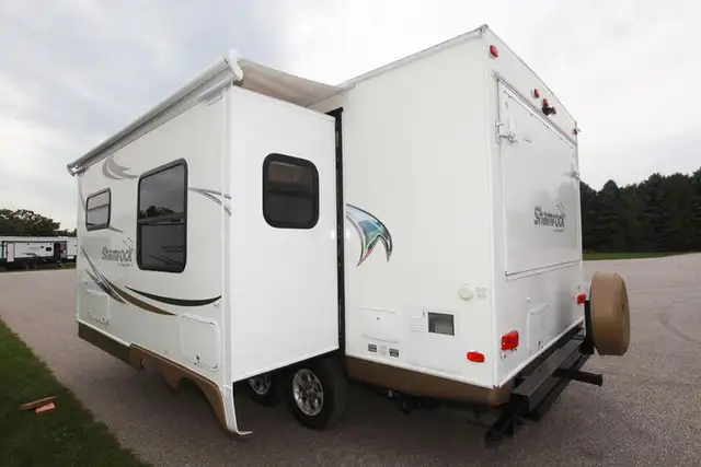 2011 Forest River Flagstaff Shamrock 21SS - Photo 3