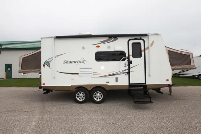 2011 Forest River Flagstaff Shamrock 21SS - Photo 6