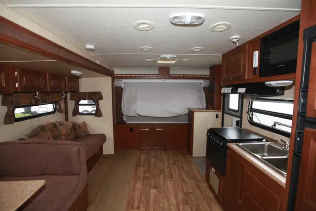 2011 Forest River Flagstaff Shamrock 21SS - Photo 8