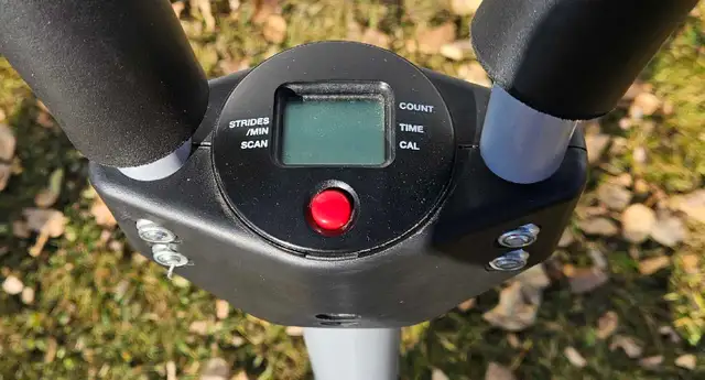 Stepper Machine - Photo 3