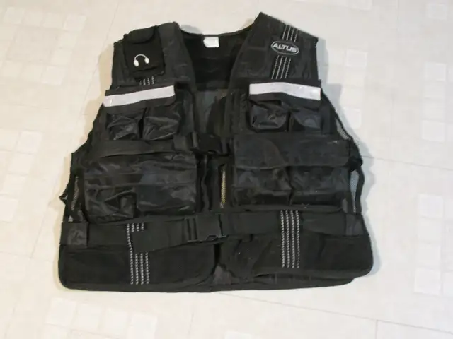 Altus Adjustable Weighted Vest - Photo 7