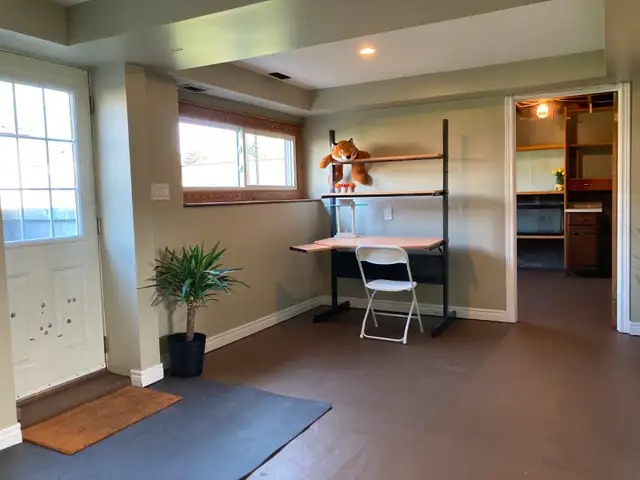 FORT  ERIE  -  RENT  TO  OWN  HOME - Photo 7