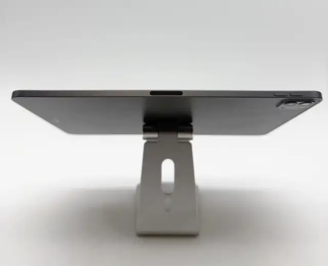 Apple iPad Pro 11' 3rd Gen M1 256GB Space Gray WiFi - $559 - Photo 3