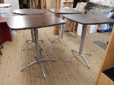 ROUND WOODEN TABLES - Photo 5