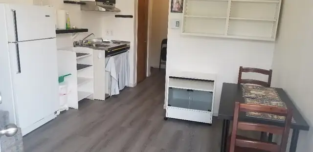 Studio 1  1/2  meublé tranquille