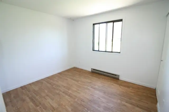 A Valleyfield – Grand, beau, propre et tranquille   5-1/2 - Photo 6