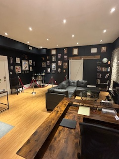 SPACE 4 RENT AND CONTENTS 4 SALE. OR YR OWN BUSINESS