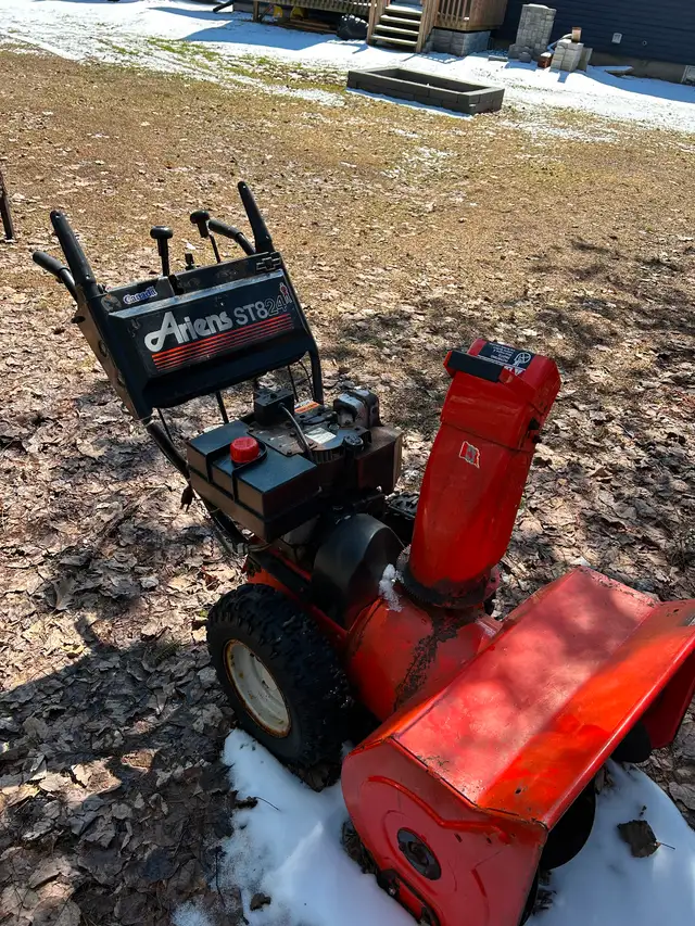 Ariens Snowblower - Photo 2