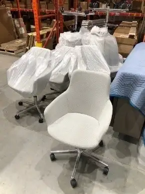 Avena Chair | Davis Furniture - Photo 2