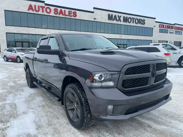 2015 Dodge Ram 1500 Sport 5.7L HEMI V8 8-Speed 4x4 crew-cab - Photo 2